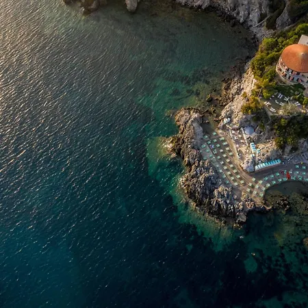 Hotell Capo D'uomo 3*