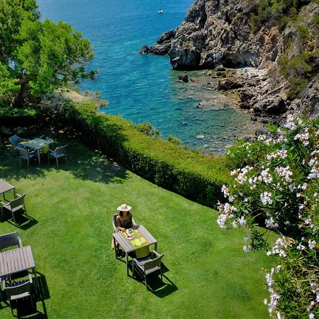 Capo D'uomo Hotel 3*
