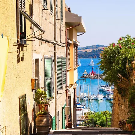 Hotel Capo D'uomo 3*