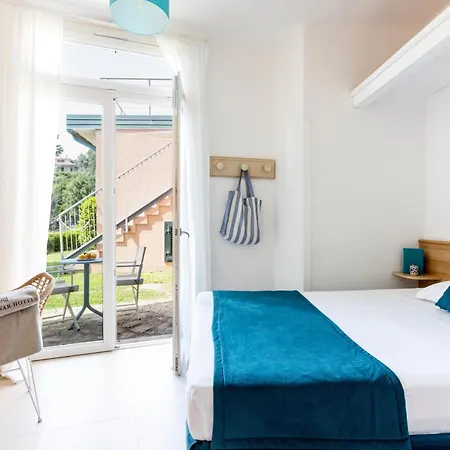 Capo D'uomo Hotell 3*