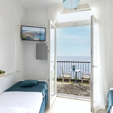Hotel Capo D'uomo 3*